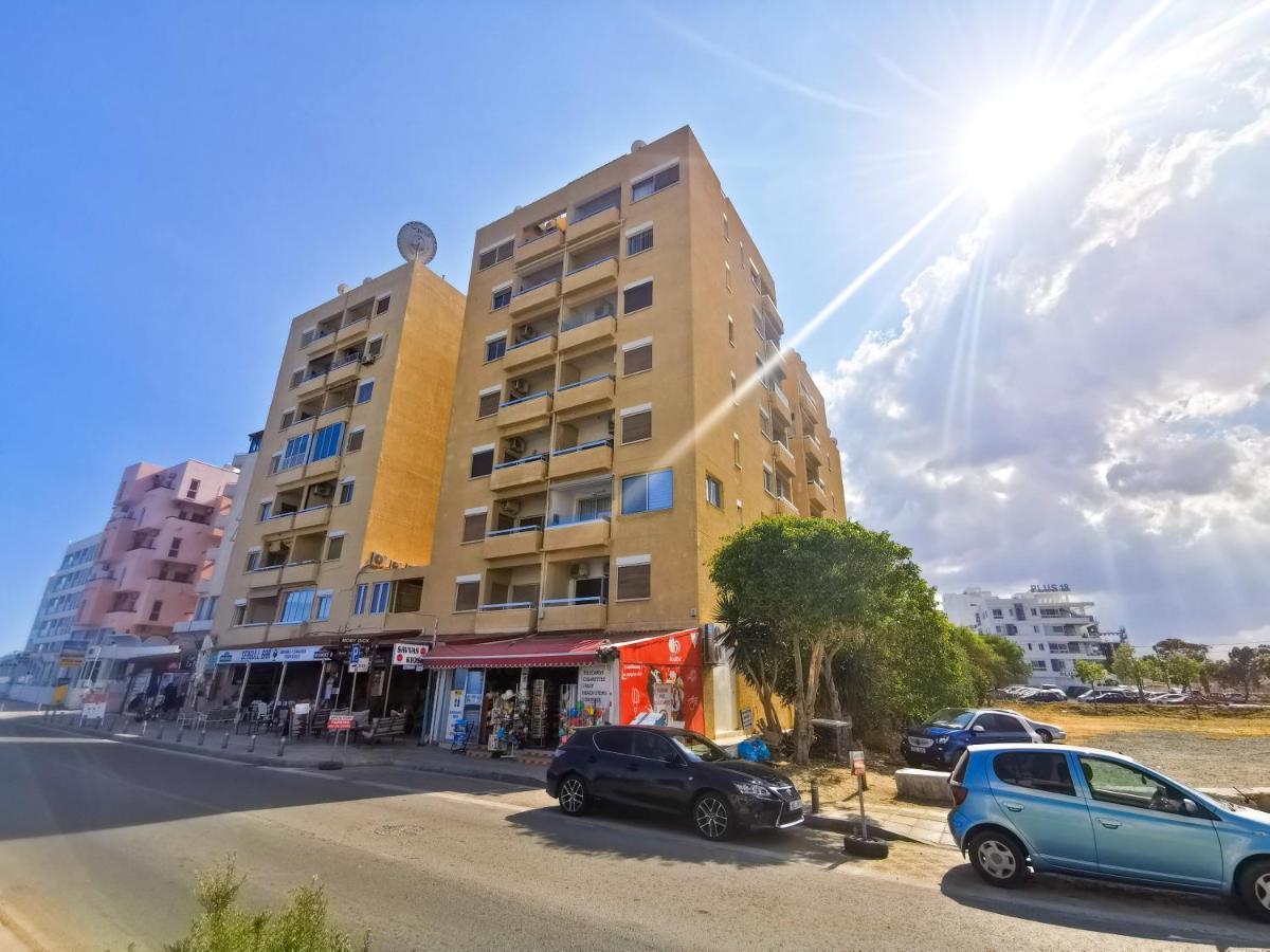 Sea-Esta Seaview Apartment Larnaca Exterior foto